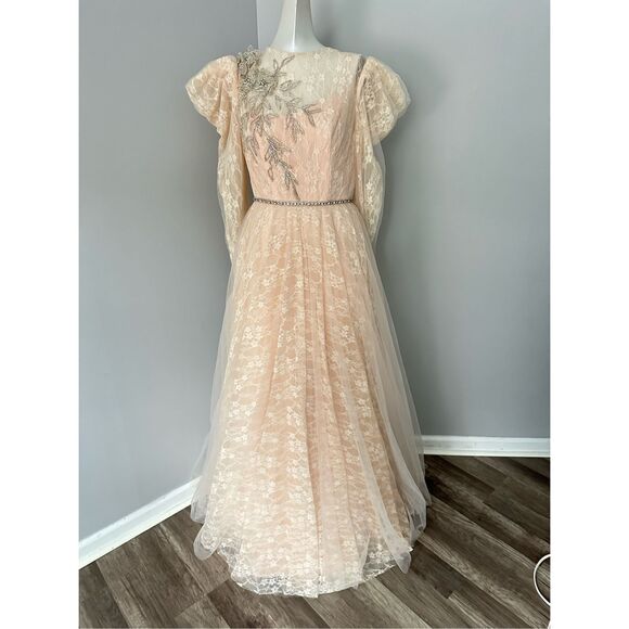 NWT Mac Duggal Floral Beaded Lace Puff Long Sleeve A Line Dress Peach Size 2
